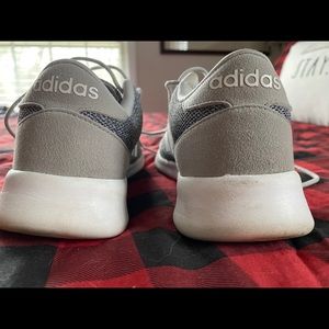 Adidas Cloudfoam size 6.5